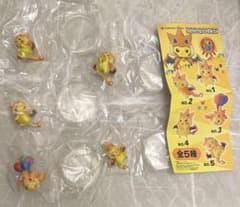 ポケモンセンターメガトウキョーのピカチュウ全5種類のサムネイル