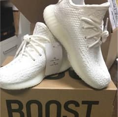 YEEZY boost V2 infantのサムネイル