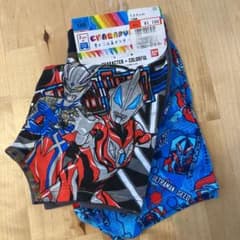 新品　ウルトラマン　パンツ　120  2枚組のサムネイル