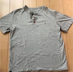 トミーヒルフィガー  ヘンリーネックTシャツのサムネイル