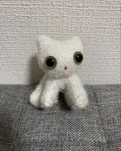 マリーメゾンドミュー catcatcat 白猫 ぬいぐるみ マスコット - メルカリ