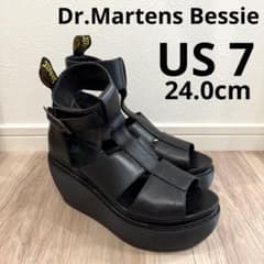 Dr. Martens BESSIE ブラック サンダル US7 廃番 Dr. Martens BESSIE ブラック サンダル US7 廃番 - メルカリ
