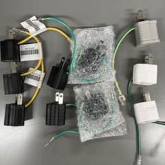 新品未使用　アース付き 3ピン変換アダプター 10個セット　黒7 白2 灰色1のサムネイル