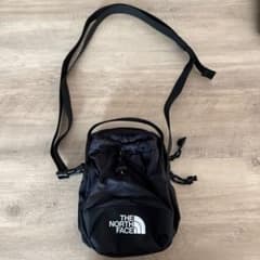 THE NORTH FACEショルダーバックのサムネイル