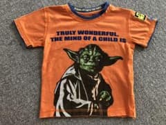 95〜100サイズ　スターウォーズ⭐︎ヨーダ　Tシャツのサムネイル