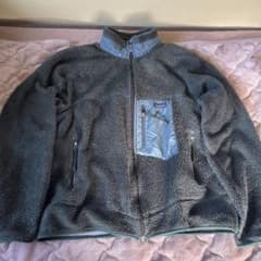 Patagonia フリースジャケット ダークグリーンのサムネイル