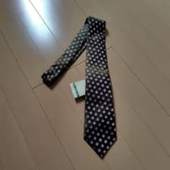 BORRELLI ネクタイ オリーブグリーン 花柄 新品未使用♡ BORRELLI ネクタイ オリーブグリーン 花柄 新品未使用♡ - メルカリ