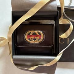 【箱・リボン・ショッパー付】GUCCI ダークブラウン 二つ折り財布のサムネイル