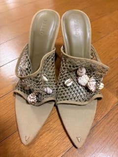 か*み様 YELLO ネットサンダル シェル装飾 ポインテッドトゥのサムネイル