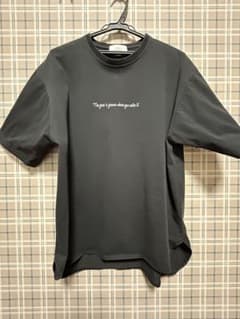 黒Tシャツのサムネイル