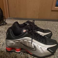 NIKE SHOX r4 ブラック レッド シルバーのサムネイル