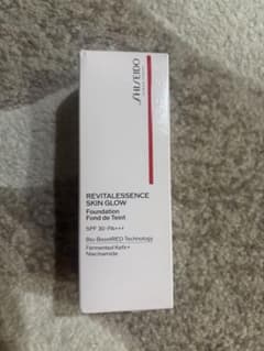 SHISEIDO REVITALESSENCE SKIN GLOW 130のサムネイル