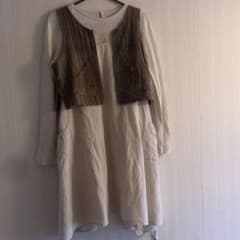 訳あり☆うさとの服２点とワンピースのセット　長袖　ベスト　前後着のサムネイル