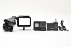 □ 美品 □ ゴープロ GoPro HERO 7 《自撮り棒付き》 - メルカリ