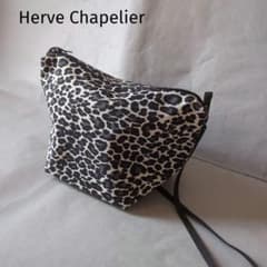 【エルベシャプリエ】ビッグポシェット　GLR別注　パンサーブラン 　レオパード柄 エルベシャプリエ】ビッグポシェット GLR別注 パンサーブラン