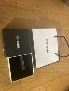 CHANELショップ袋ピアス空箱のサムネイル