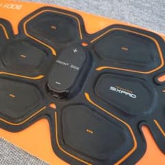 SIXPAD EMSトレーニングデバイス - メルカリ