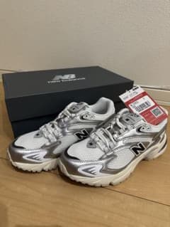 お値下げ　新品未使用　New Balance ML725D 24cmのサムネイル