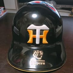 阪神タイガース ✨ ヘルメットのサムネイル