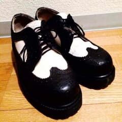 マーチン ホワイト & ブラックのサムネイル