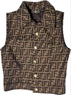 FENDI フェンディ ベスト レディース ズッカ柄 金ボタン 極美品 - メルカリ