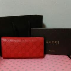 未使用に近いGUCCI長財布のサムネイル