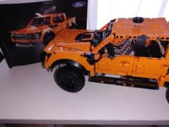 レゴ製ホォードF-150ラプターのサムネイル