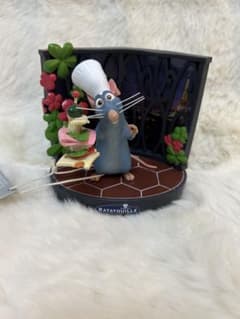ディズニーランドパリ限定 レミーのおいしいレストラン フィギュア