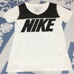 NIKE ティーシャツ レディースのサムネイル