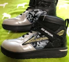 23.0 スノトレ、キッズ、アシックスのサムネイル
