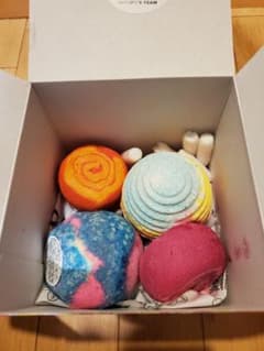 LUSH バスボムのサムネイル
