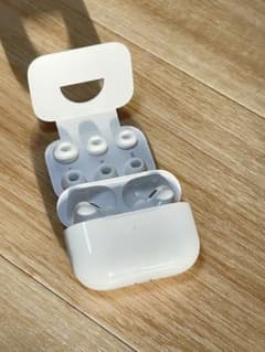 Apple AirPods Pro 第2世代　エアポッズのサムネイル