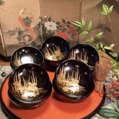 A1035 木製輪島塗　懐石道具　衝羽根に流水菖蒲　蒔絵　5客 A1035 木製輪島塗 懐石道具 衝羽根に流水菖蒲 蒔絵 5客 - メルカリ