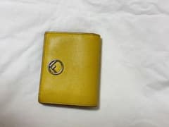 FENDI 二つ折り財布 イエローのサムネイル
