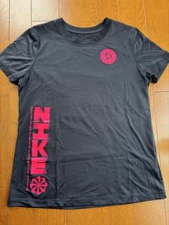 NIKE ロゴ入り Tシャツ 黒のサムネイル