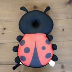 クッション　赤ちゃん　てんとう虫のサムネイル