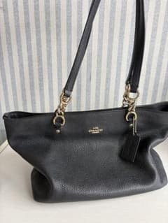 COACH レザー ショルダーバッグ ブラックのサムネイル