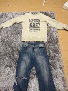グレープリントスウェットとジーパン（値下げ可能）上下のサムネイル