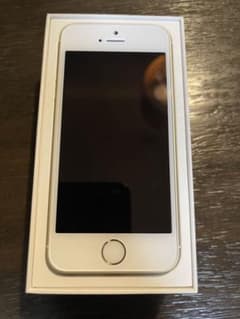 スカイフォンジャパン様専用　iPhone SE 2台MLXM2J/Aのサムネイル