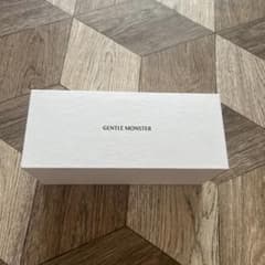 GENTLE MONSTER サングラスのサムネイル