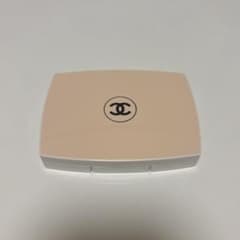 CHANEL LE BLANC パウダーファンデーション BD01 カバー付きのサムネイル