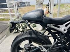 BMW RnineT 純正サイドバッグ取付ホルダー右側のみ★送料込みのサムネイル