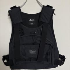 極美品】OAKLEY AP VEST 4.0 ダークグレー - メルカリ