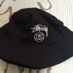 stussyのバケットハットのサムネイル