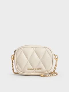 CHARLES & KEITH キルティング チェーンショルダーバッグのサムネイル