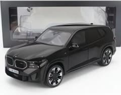 新品】 BMW XM (G09) ミニチャンプス 1/18 ミニカー - メルカリ