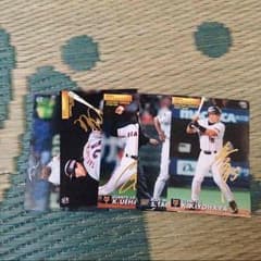 カルビーのサイン入りカードのサムネイル