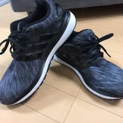アディダス　メンズスニーカーのサムネイル