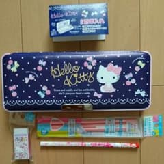未使用:ハローキティ 筆箱セットのサムネイル
