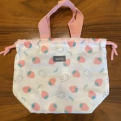 miffy ミッフィー いちご柄 巾着型 おむつポーチのサムネイル